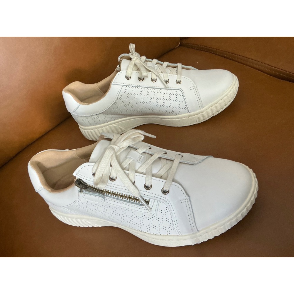 Clarks‎ Caroline Ayla Sneakers Womens 8W White Perforated Leather Zip